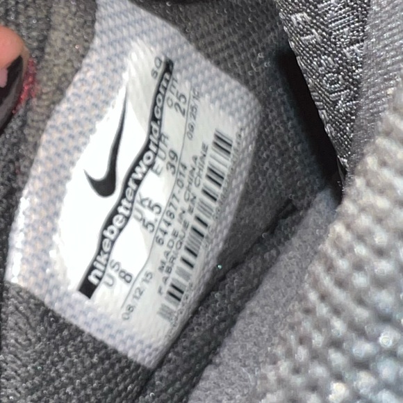 Nike black high heel sneaker shoe never worn size Women’s size 8 - Picture 5 of 5